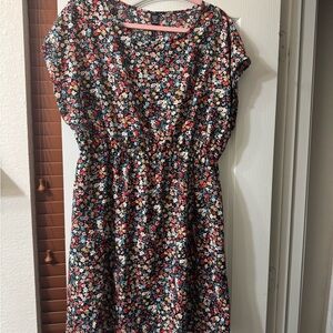 SHEIN Black Floral Short-Sleeve Top with Multicolor Blossoms